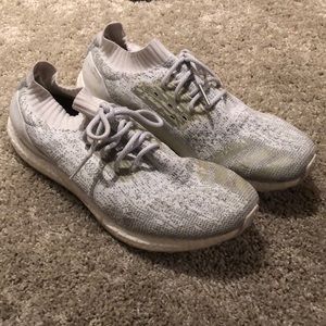 adidas Ultra Boost uncaged 11.5 Triple White